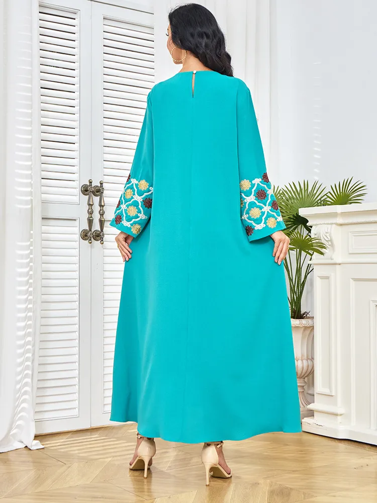 chinese dress ladies Buy Classic White Embroidery Thobe | Furqanwear main image 0