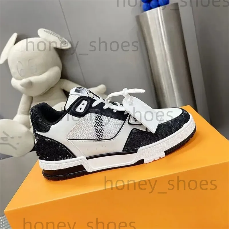 Erkekler Ve Kadınlar Için Kabartmalı Deri Spor Ayakkabılar, Şık