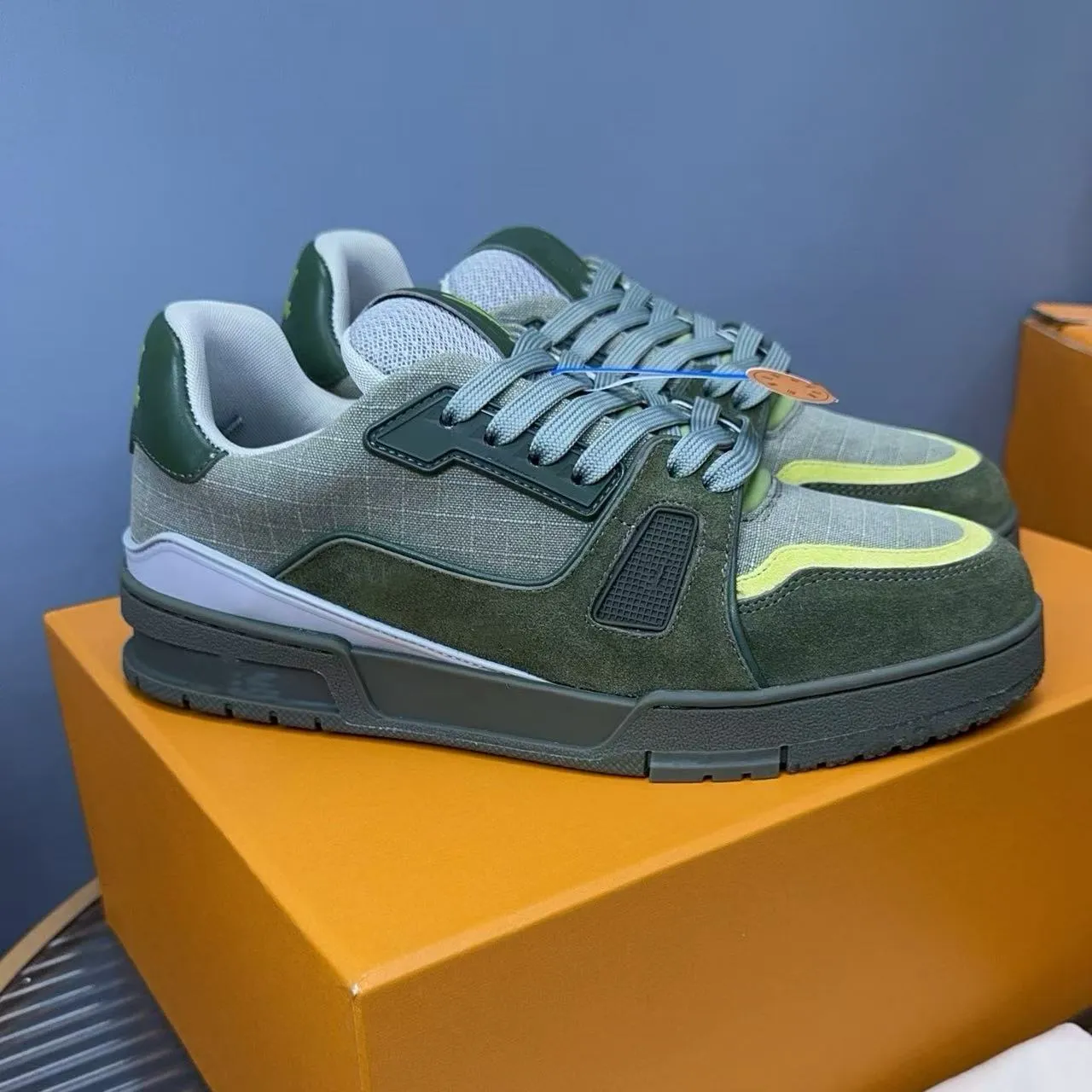 Luxury Skate Sneaker Designer Men Low Top Sports Shoes Black