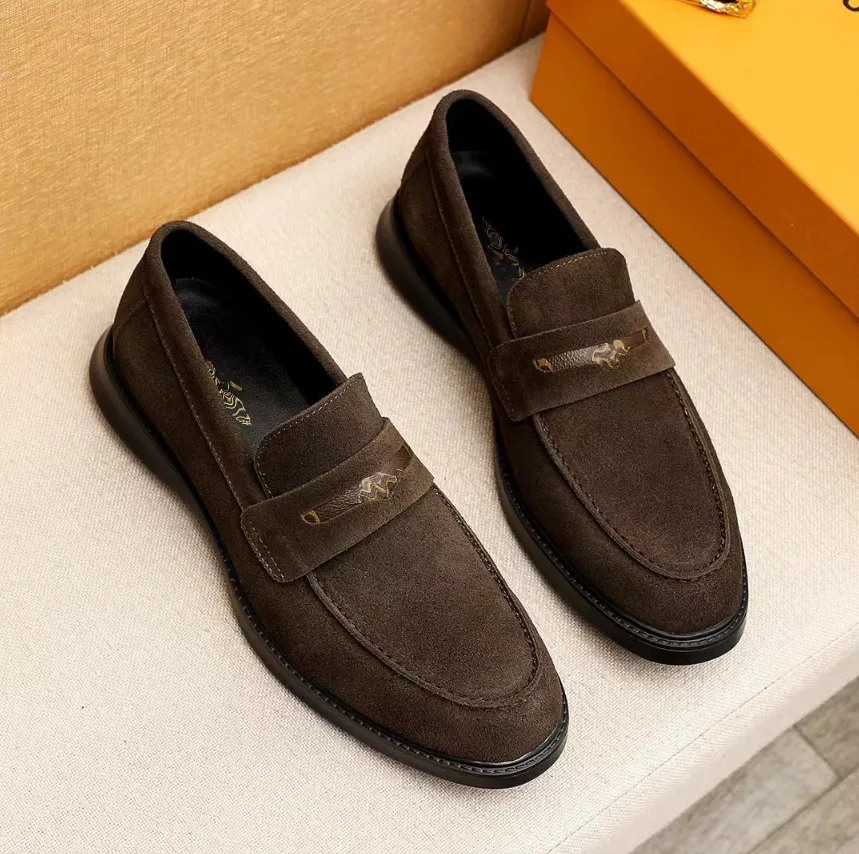 Wholesale Natural Leather Loafers Men Metal Chain Slip On Flats Casual Round Toe Wholesale Natural Leather Loafers Men Metal Chain Slip On  main image 3