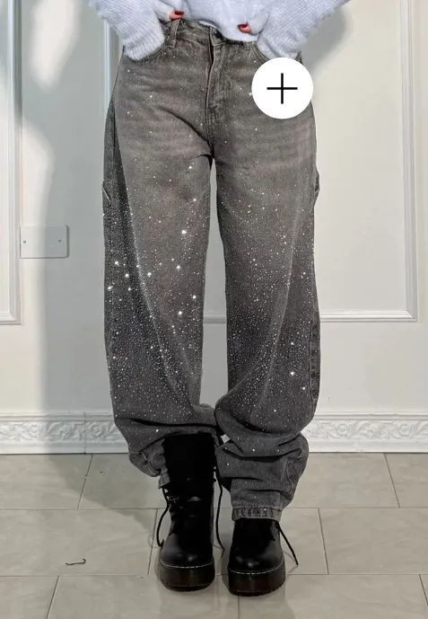 DHgate.com:Loose Fit Embroidered Jeans - Retro Hip Hop Style
