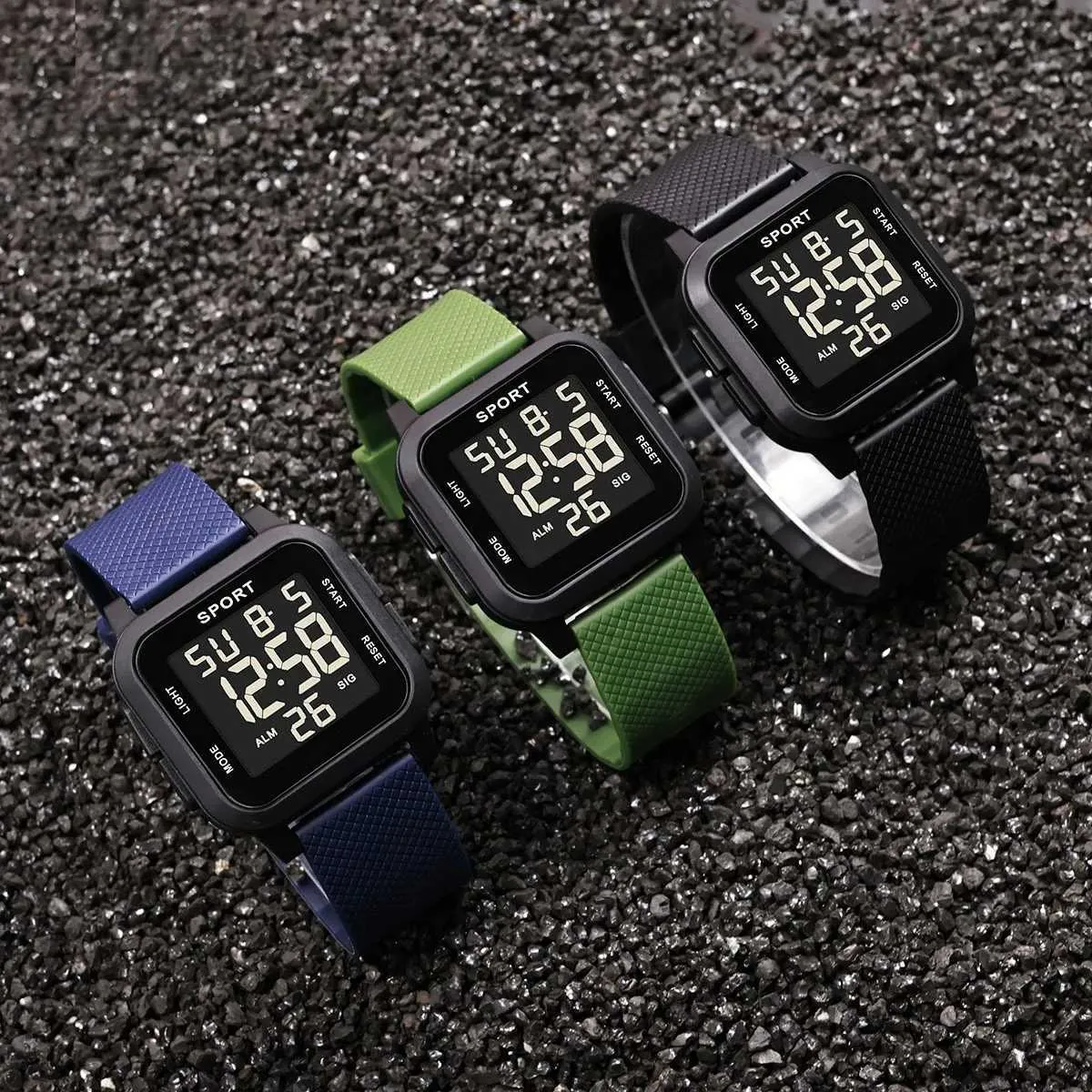 WBTY Orologio Militare da Uomo Impermeabile Multifunzione Digitale Sport All 'aperto con Cronometro Luminoso Timer per Corsa