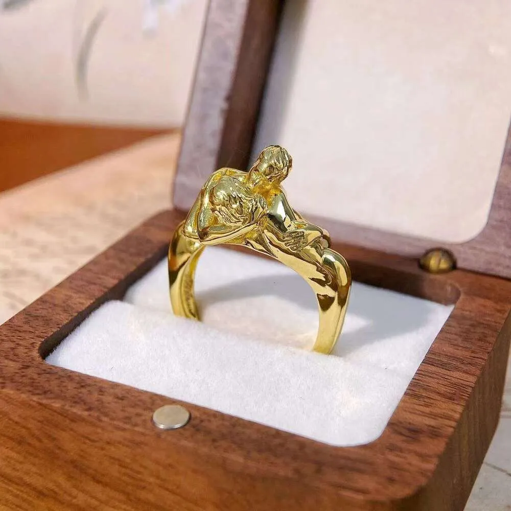 Abstract Design Hand Men Women Hugging And Kissing Ring Couple Trendy Jewelry Geometric Fashion_voghion.com