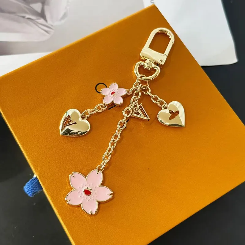 Luxurys Keychain Designer Keychain Monogram Murakami From