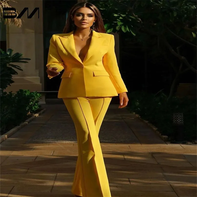 Blazer Amarillo Pantalon Blanco Y Blusa Amarilla Pantalón Blanco