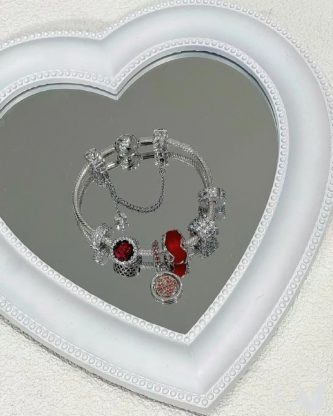 Conjunto de collar y pendientes de oro rosa de 18k con dije de lazo de lujo para mujer. Regalo ideal para San Valentín o Navidad._voghion.com
