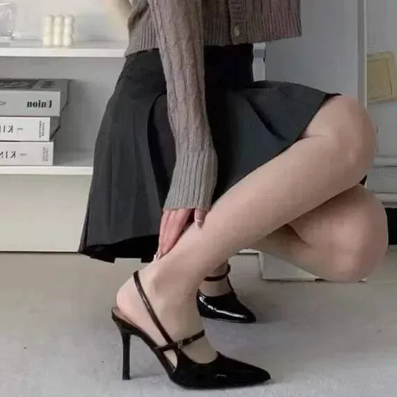 Closed Toe Sandals Comfort Shoes For Women Suit Female Beige High Heels Sexy Retro Stiletto Fashion Black Open_voghion.com