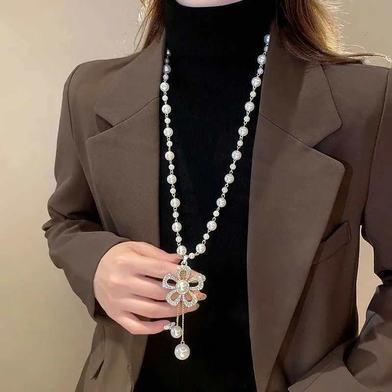 Flash Diamond Flower Pearl Long Sweater Chain Wens 202 New Light Luxury Highend Necklace Niche Versatile_voghion.com