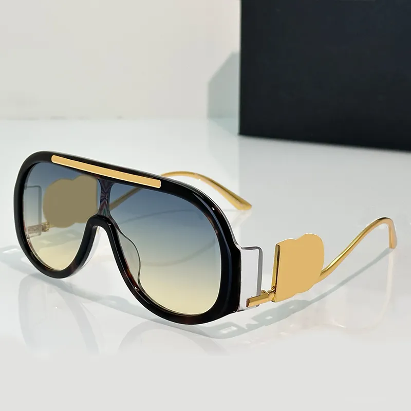 Vintage Cat Eye Frames: Womens Fashion Sunglasses With  display picture 2