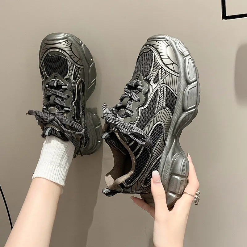 Designer New Mesh Breathable Casual Couple With Thick Sole Lace Up Fashionable And Stylish Sports Shoes For Women Size_vogvips.com