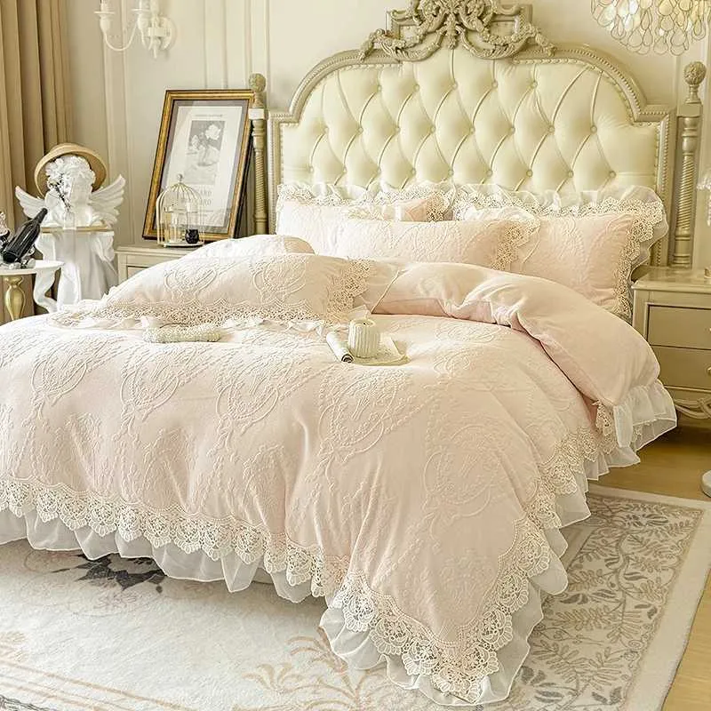 XJ251015 Vintage French Lace Velvet Bedding Set  From