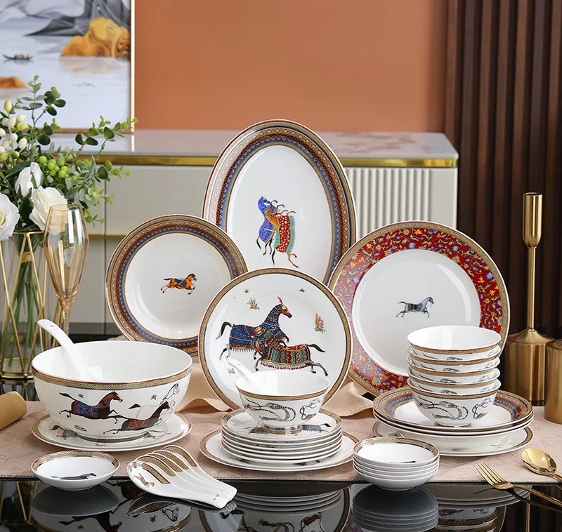 Designer Geschirr, Leichtes... Von $122.22