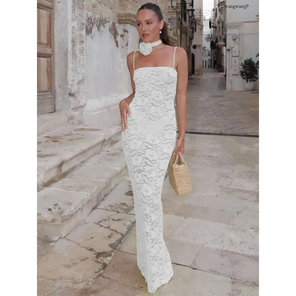 High Street Chic: Pakaian Wanita elegan Gaun renda Maxi Panjang Hollow Out casual lace dress with Metal Bodycon and Solid Color - Style 230904 High Street Chic: Pakaian Wanita elegan Gaun renda Maxi Panjang Hollow Out casual lace dress with Metal Bodycon and Solid Color - Style 230904