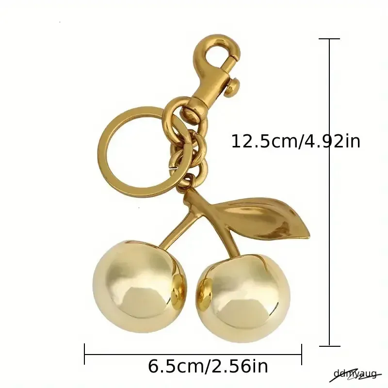 Charm In Cristallo A Forma Di Ciliegia Design Raffinato Borsa, Portachiavi Donna Idea Regalo Elegante Da 15,51 € | DHgate