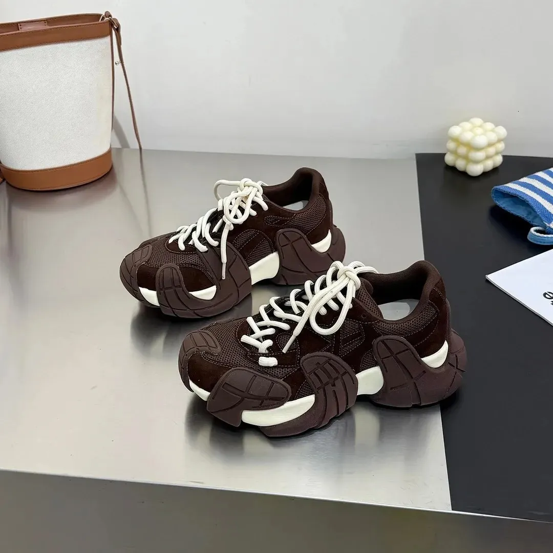 Thick Soled Dad Womens Fashionable And Versatile Mesh Breathable Casual Sports Shoes 251020_voghion.com