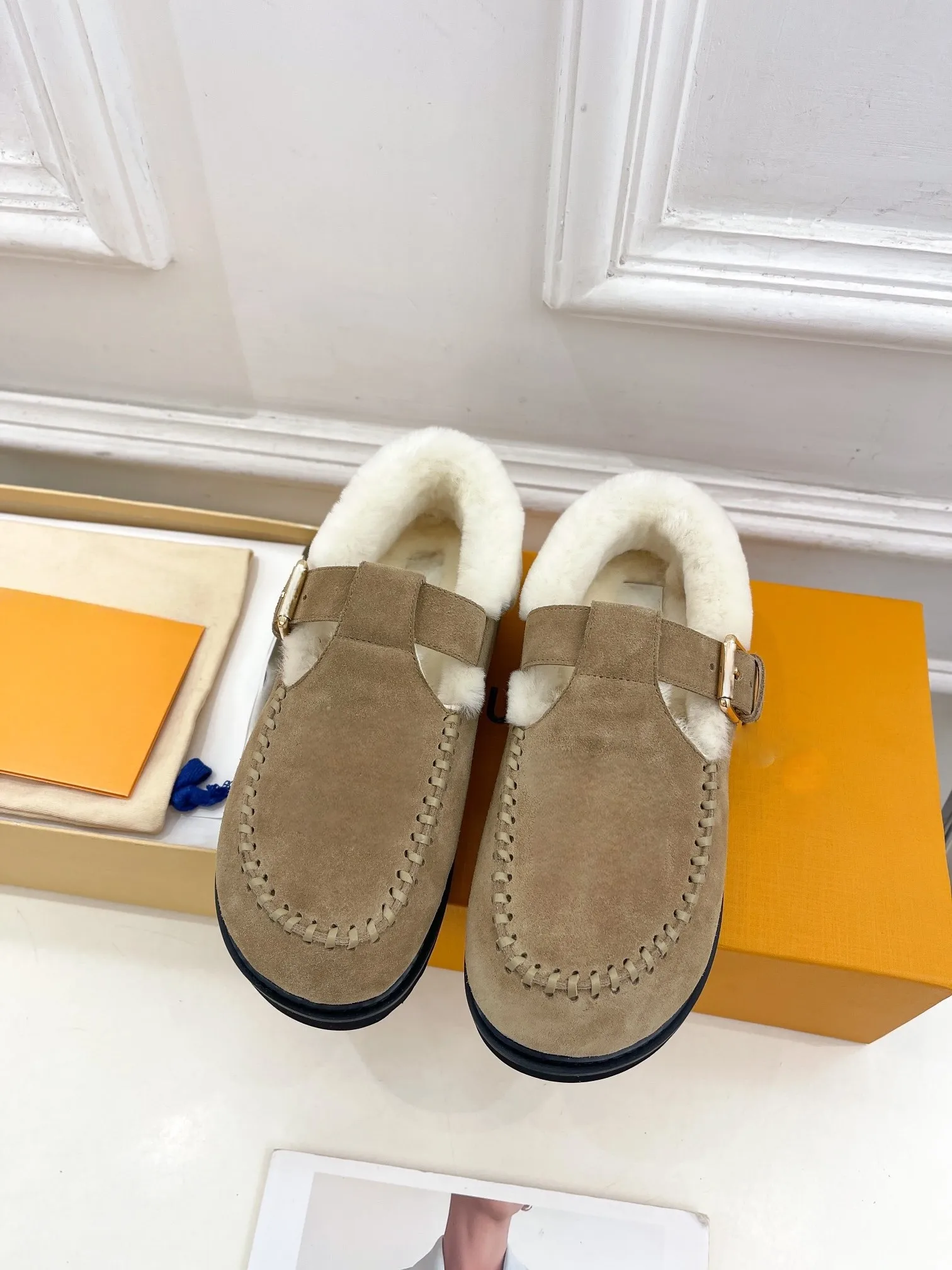 25% OFF Designer Sneakers & Boots – Memory Foam Comfort, Slip‑Resistant – $221.11