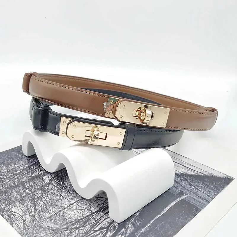 Womens Leather Belt Luxury Casual Fashion Belts with Golden  display picture 2
