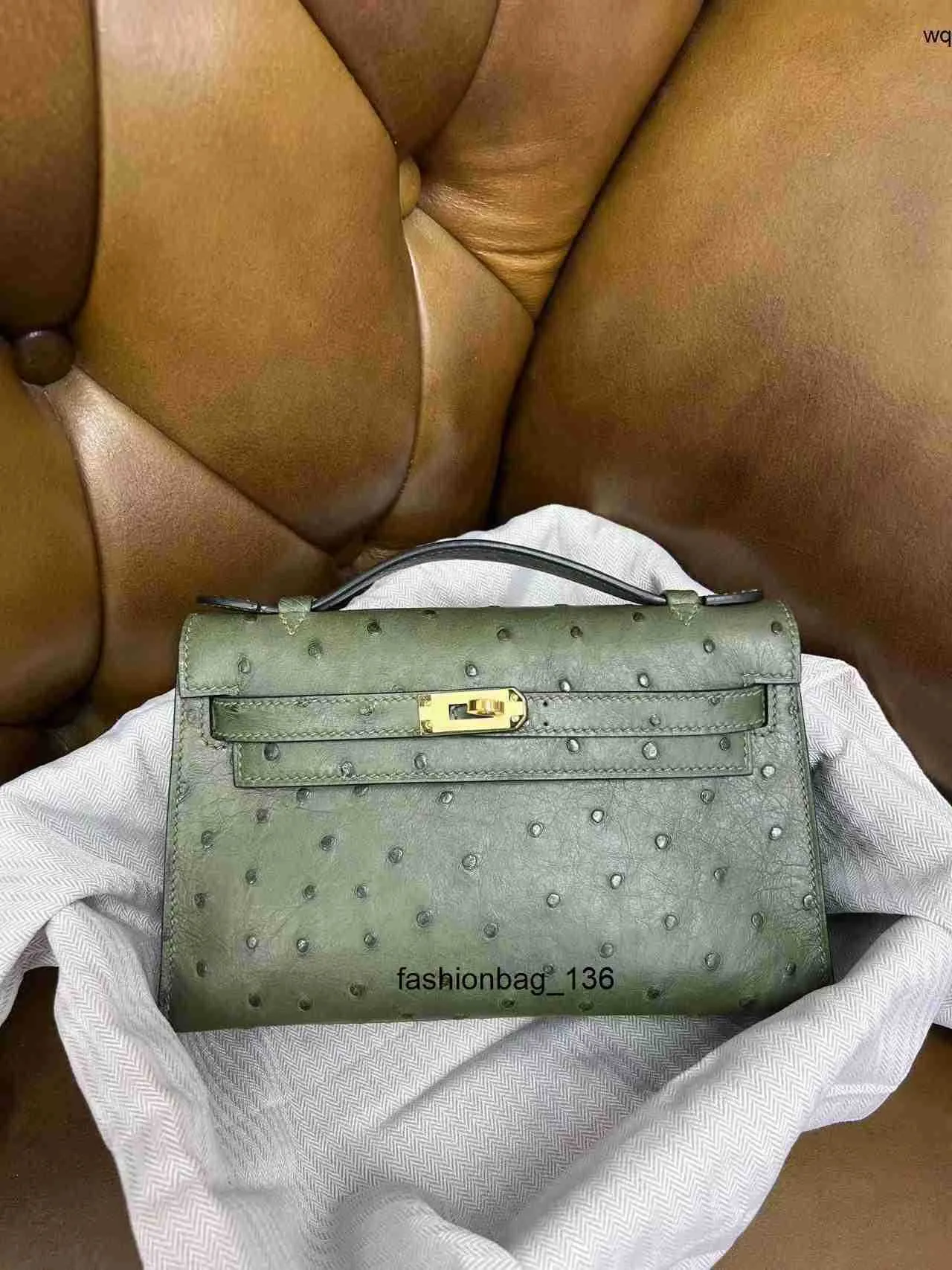 Borse Firmate Borsa In Pelle Di Struzzo Fatta A Mano Filo Di Cera