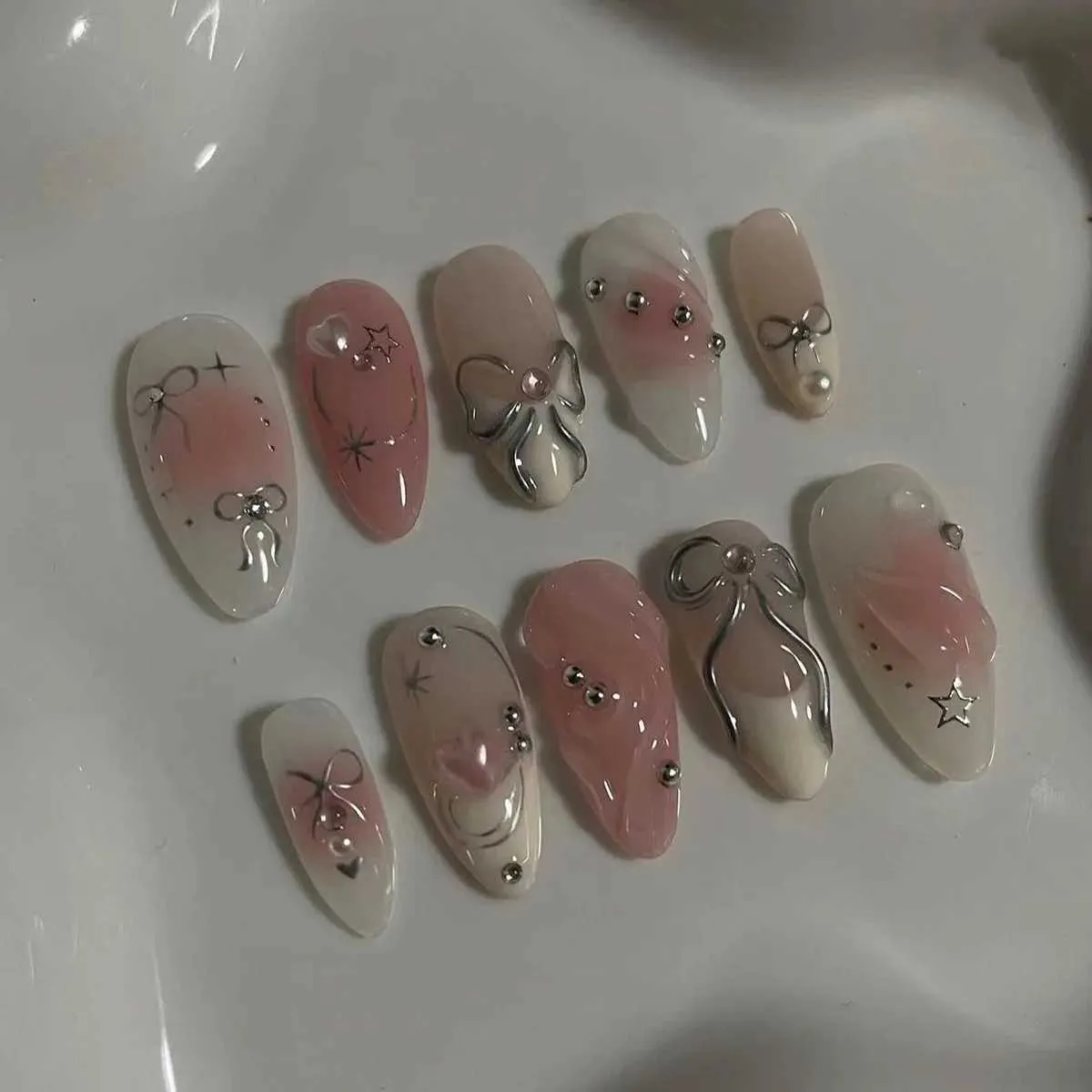 Kunstnagels: Roze Amandel French Press On Met 3D Bogen, Ballerina Volledig  Dekkende Nageltips 24 Stuks Van 6,37 € | DHgate, image size:1200x1200