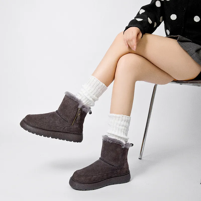 CE Designer Winter New Light Snow Boots For Women Thick Soles Increased Height Anti Slip And Warm Leather Cotton Shoes_voghion.com