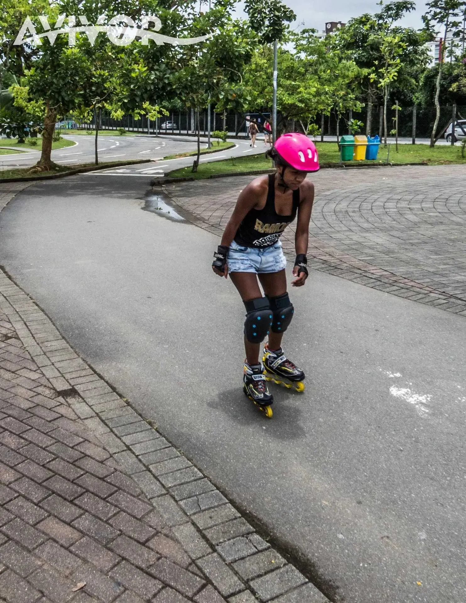 Avivor Wrist Guards with Optimized Protection for Skateboarding, Custom ...