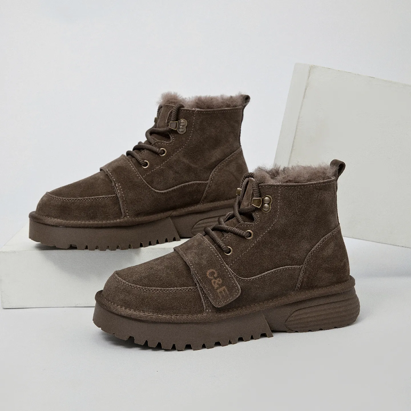 CE Designer New Cowhide Light High Quality Snow Boots With Plush Keep Warm Anti Slip Cotton Shoes For Woman And Men_desvips.com