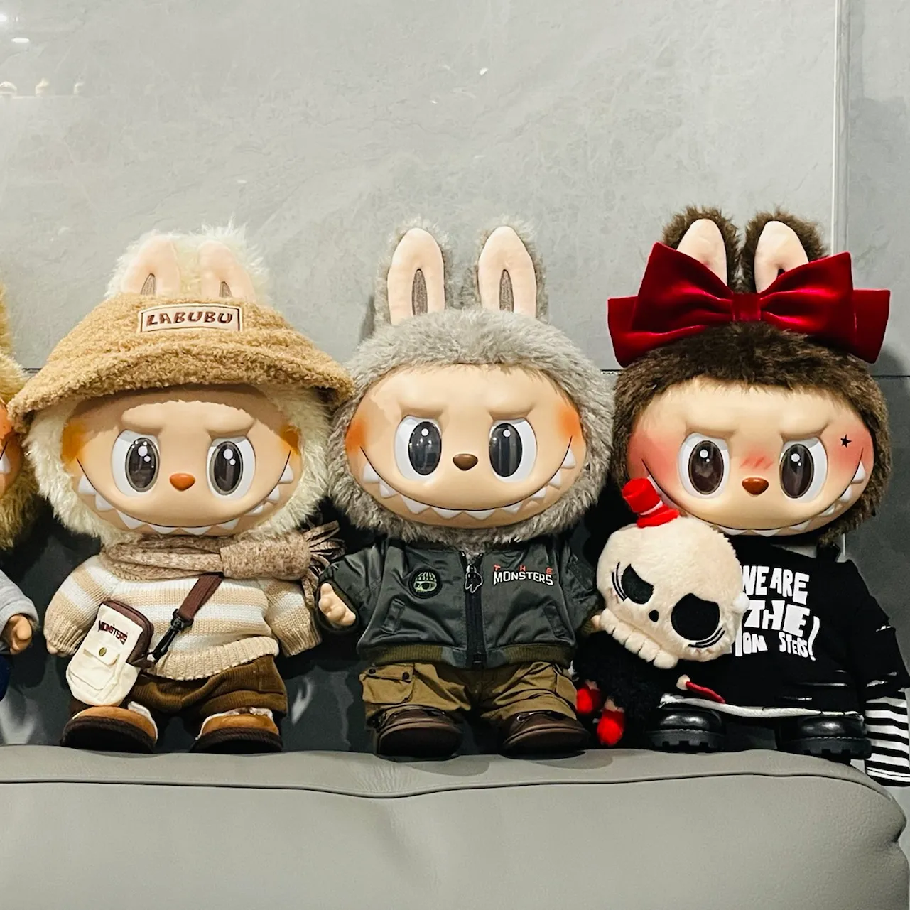 With Original Box 38cm Big Labubu Vans Jump For Joy Mokoko Close