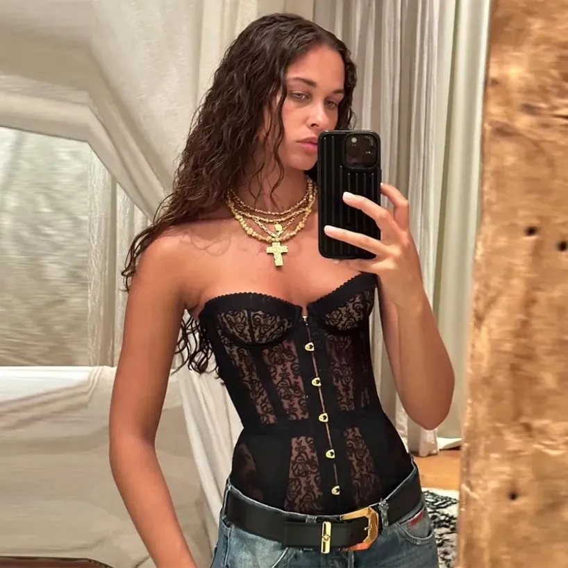 セクシーなレースのストラップレスコルセットベスト女性スリム包帯 V ネックシングルブレストフィッシュボーントップス 2025  夏の女性オールマッチタンクビスチェコルセットデザイナー服 SHYMMUO レディース コルセット サテン フローラル レースアップ オーバーバスト ビスチェ コルセット トップ プッシュアッ