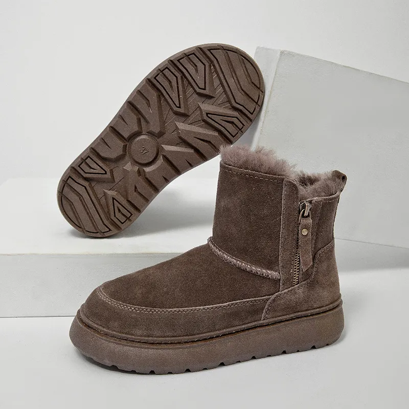 CE Designer Winter New Light Snow Boots For Women Thick Soles Increased Height Anti Slip And Warm Leather Cotton Shoes_voghion.com