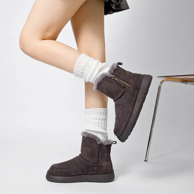 CE Designer Winter New Light Snow Boots For Women Thick Soles Increased Height Anti Slip And Warm Leather Cotton Shoes_voghion.com