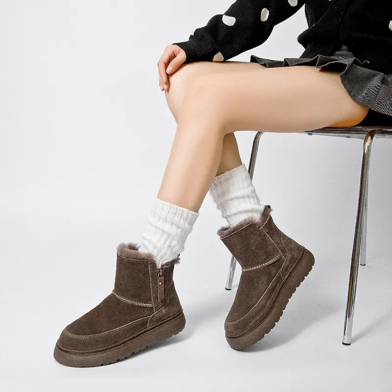 CE Designer Winter New Light Snow Boots For Women Thick Soles Increased Height Anti Slip And Warm Leather Cotton Shoes_voghion.com