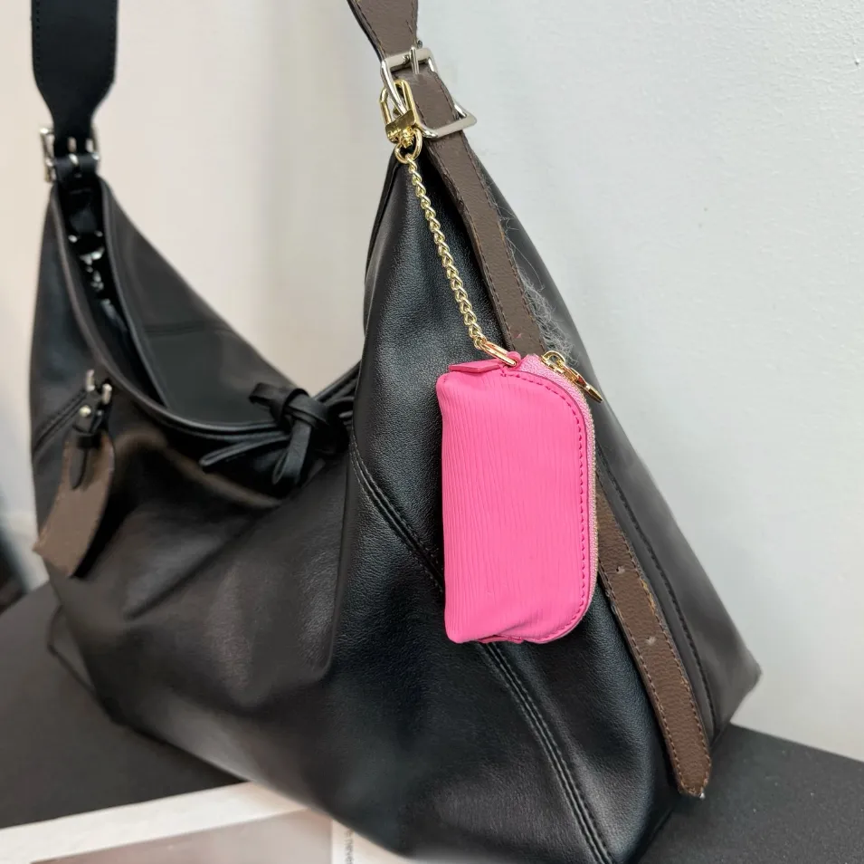 ☆ DHgate 디자이너 가방 체인 화장품 립스틱 파우치 열쇠 고리 여성 클러치 백 오래된 꽃 미니 메이크업 가방 고급 가죽 립스틱  가방 매력 펜던트 선물 | ₩25,090부터