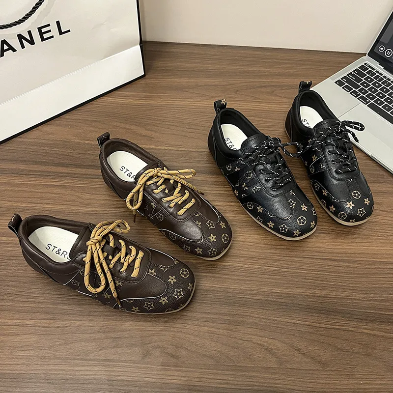 Designer Women's Soft Leather German Training Shoes Retro Commuter Flat For Women Athletic Casual Low Heel Comfortable_voghion.com