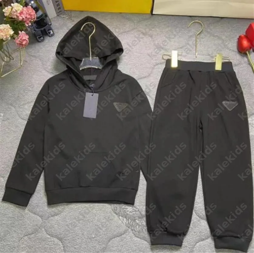 Kids Designer Sweater And Sweatpants Set With Letters... 