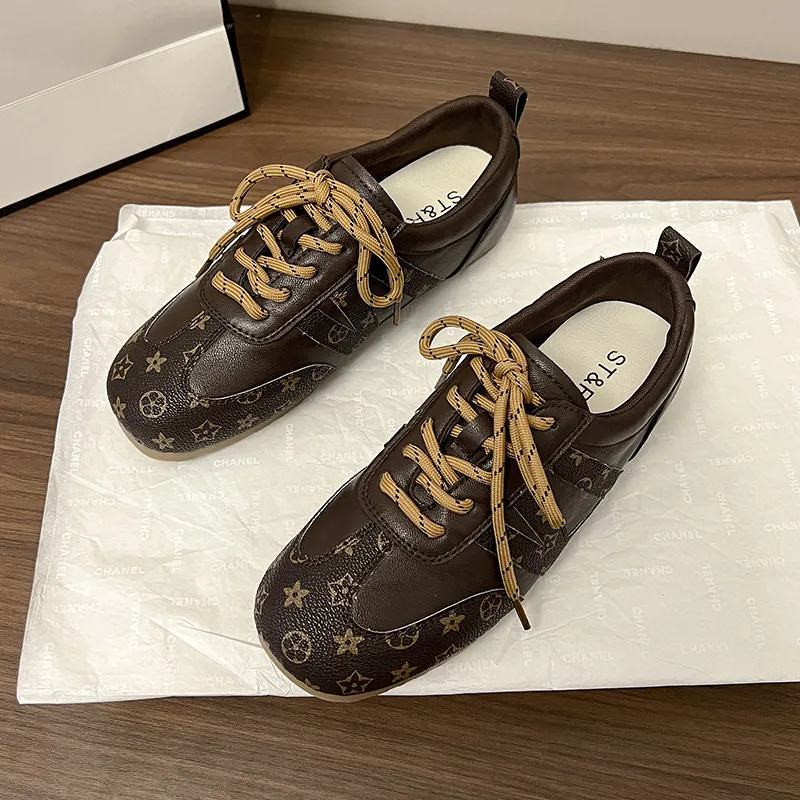 Designer Women's Soft Leather German Training Shoes Retro Commuter Flat For Women Athletic Casual Low Heel Comfortable_voghion.com