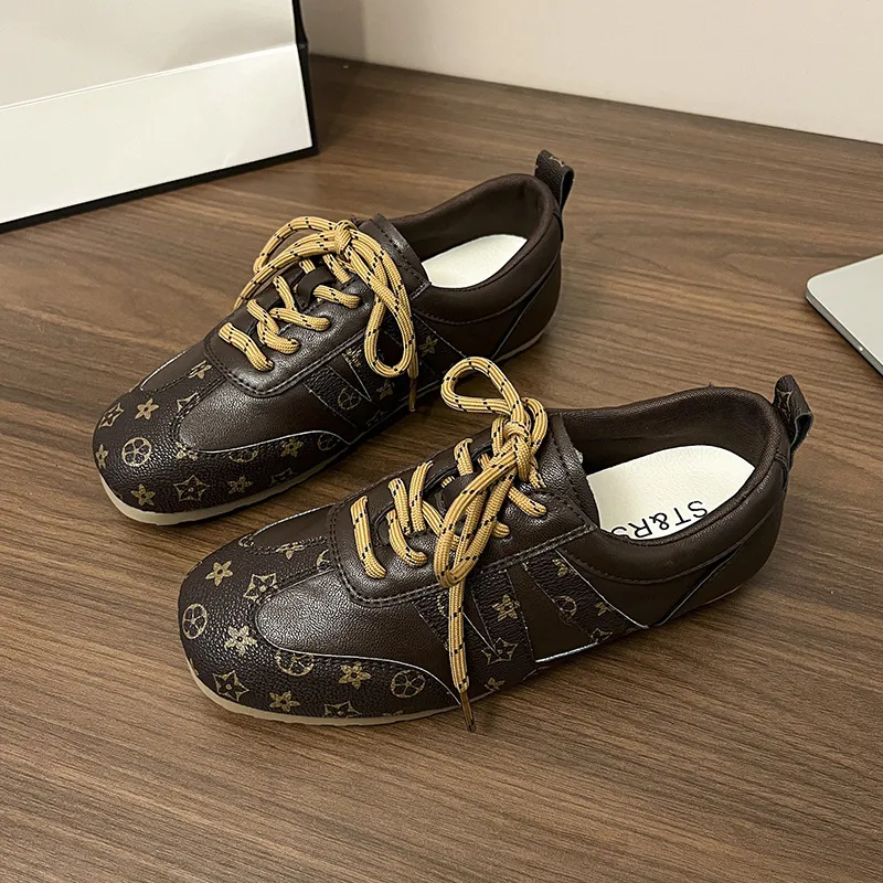 Designer Women's Soft Leather German Training Shoes Retro Commuter Flat For Women Athletic Casual Low Heel Comfortable_voghion.com