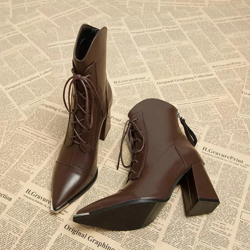 Women's Pointed Toe High Heel Booties For Spring And Autumn_voghion.com