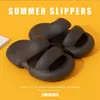 Kapcia dla kobiet Kreatywne projektowanie Jakość Slajdy miękki komfort oddychający bez poślizgu butów macierzyńska plażowe sandały sandały