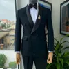 Abiti da uomo neri per uomo doppio petto giacca formale stile italiano con pantaloni slim fit smoking da sposo abiti di moda 2024