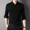 Camicie casual da uomo Camicia di qualità di lusso di arrivo Tendenza aziendale britannica Moda Manica lunga Autunno Lettera Stampa Fondo Lana Abbigliamento da uomo