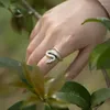 Cluster Rings White Snake Opening Index Finger Ring Womens Retro Style Light Luxury High End Simple Bright Face Cold And Indifferent Wind