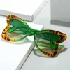 Солнцезащитные очки, современная индивидуальная оправа-бабочка, ПК, контрастные цвета, модные трендовые женские декоративные простые очки