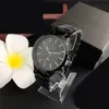 été printemps nouveaux hommes montre de mode Couple montre montre pour femme montre en alliage montre de luxe pour femme tempérament commerce montres 7 couleurs sans boîte