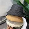 Bérets Chapeaux de pêcheur pour hommes femmes automne et hiver épaissir extérieur chaud ultra léger coton losange grille mode seau casquettes