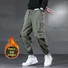 Herrenhose für kaltes Wetter, Cargohose für Herren, Winter, dickes Fleece-Futter, elastische Taille, mehrere Taschen, Jogger