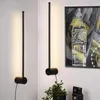 Wandleuchte im Wandleuchter-Set mit 2 schwarzen, minimalistischen integrierten LED-Leuchten mit Steckerkabel, Ein-/Aus-Schalter, 350° drehbar, moderne Montageleuchte