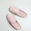 Slippers Herfst Naakt Poeder Eenvoudig Plat en Zachte Achtergrond Rustig Casual Waterdichte rubberen onderkant Indoor Home Damesschoenen