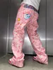 Designkänsla Tungt hantverk Pink Camouflage broderade jeans Men Street Hip Hop unisex raka breda benbyxor 231229