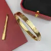 Bracelets de créateurs classiques en or et argent pour femmes, grand poignet avec breloques, bijoux de mariage, tendance, marque de luxe personnalisée, cadeau en diamant SI0K