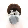 Haarspeldjes Koreaanse stijl Bruid Legering Bloemvorm Handgemaakte Kam Strass Faux Parel Decor Tiara Bruiloft Accessoires NA